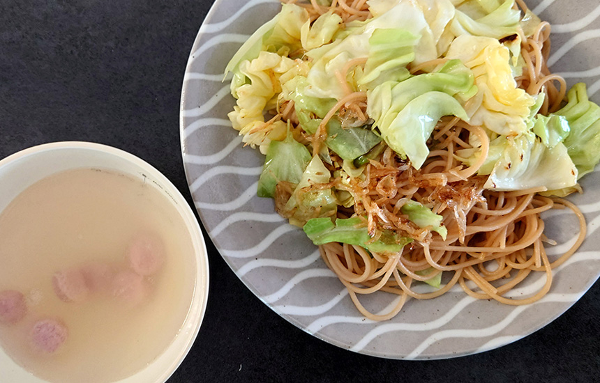 ゼンブヌードルの焼きそば